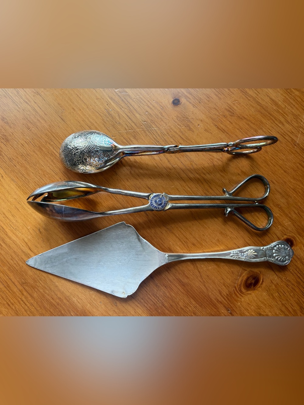 Set 3 pcs.Vintage Silverplate Salad Tongs and Cake Server - Beautifully Etched